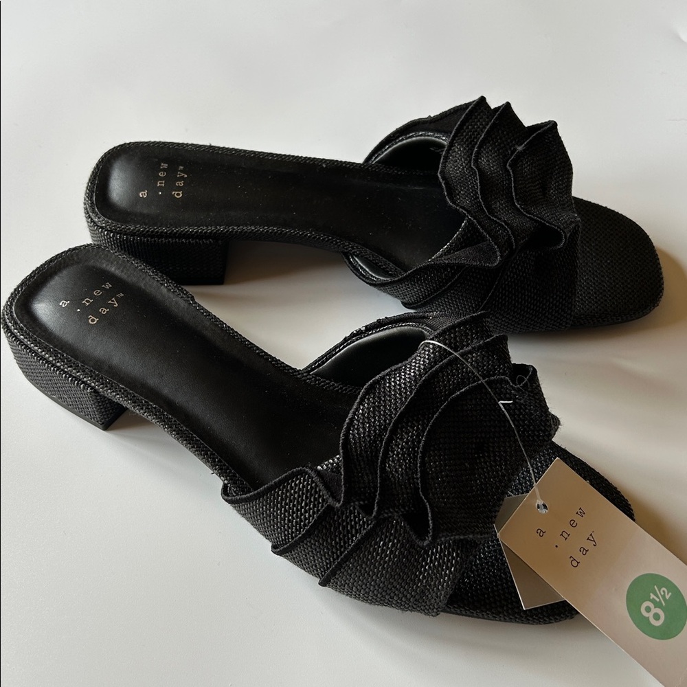A New Day Lyta Raffia Ruffle Slide Sandals Memory Foam Insole Black - Picture 7 of 11